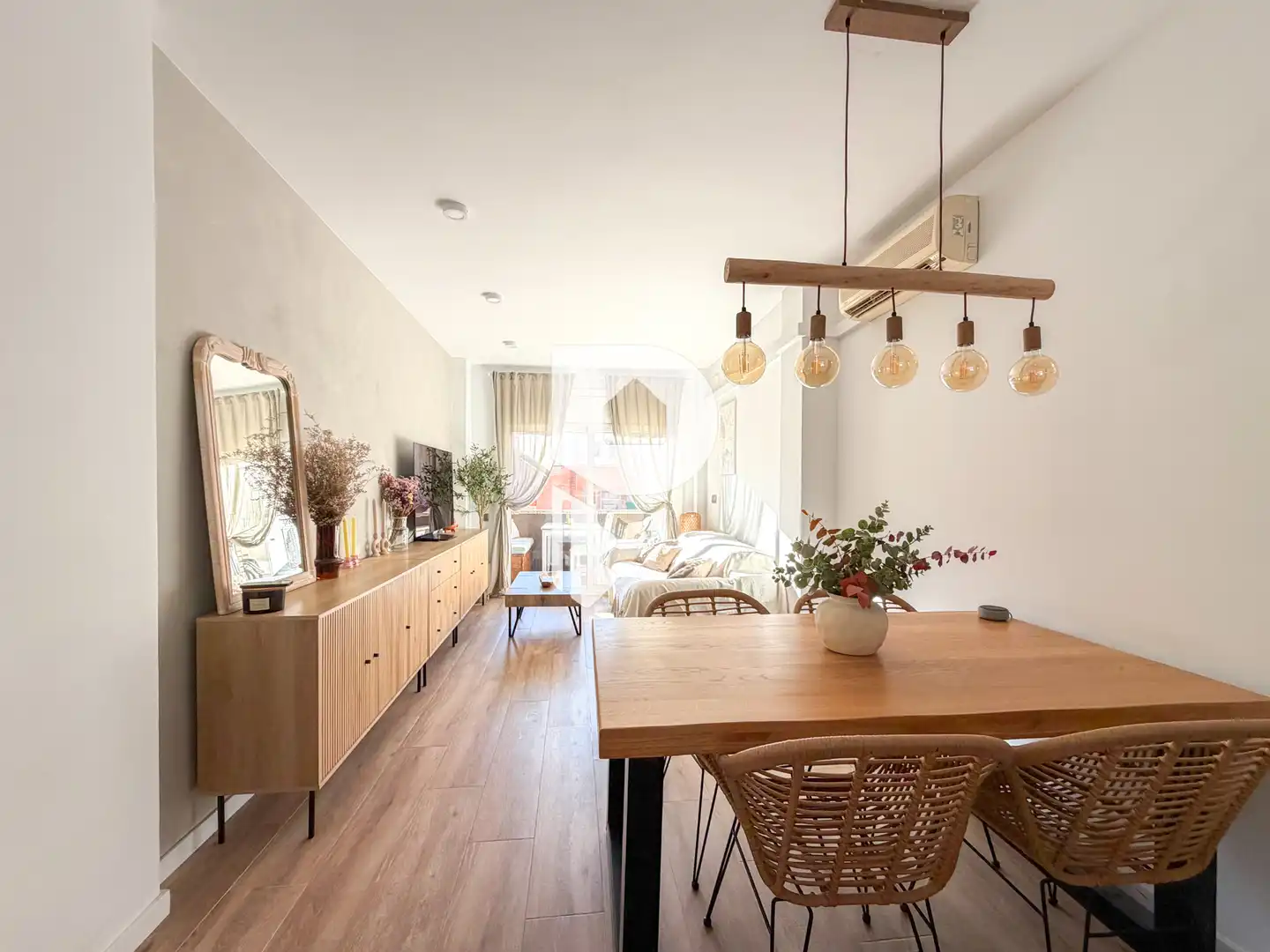 Sala de estar de Piso en venta en Barcelona con Aire acondicionado, Calefacción y Parquet