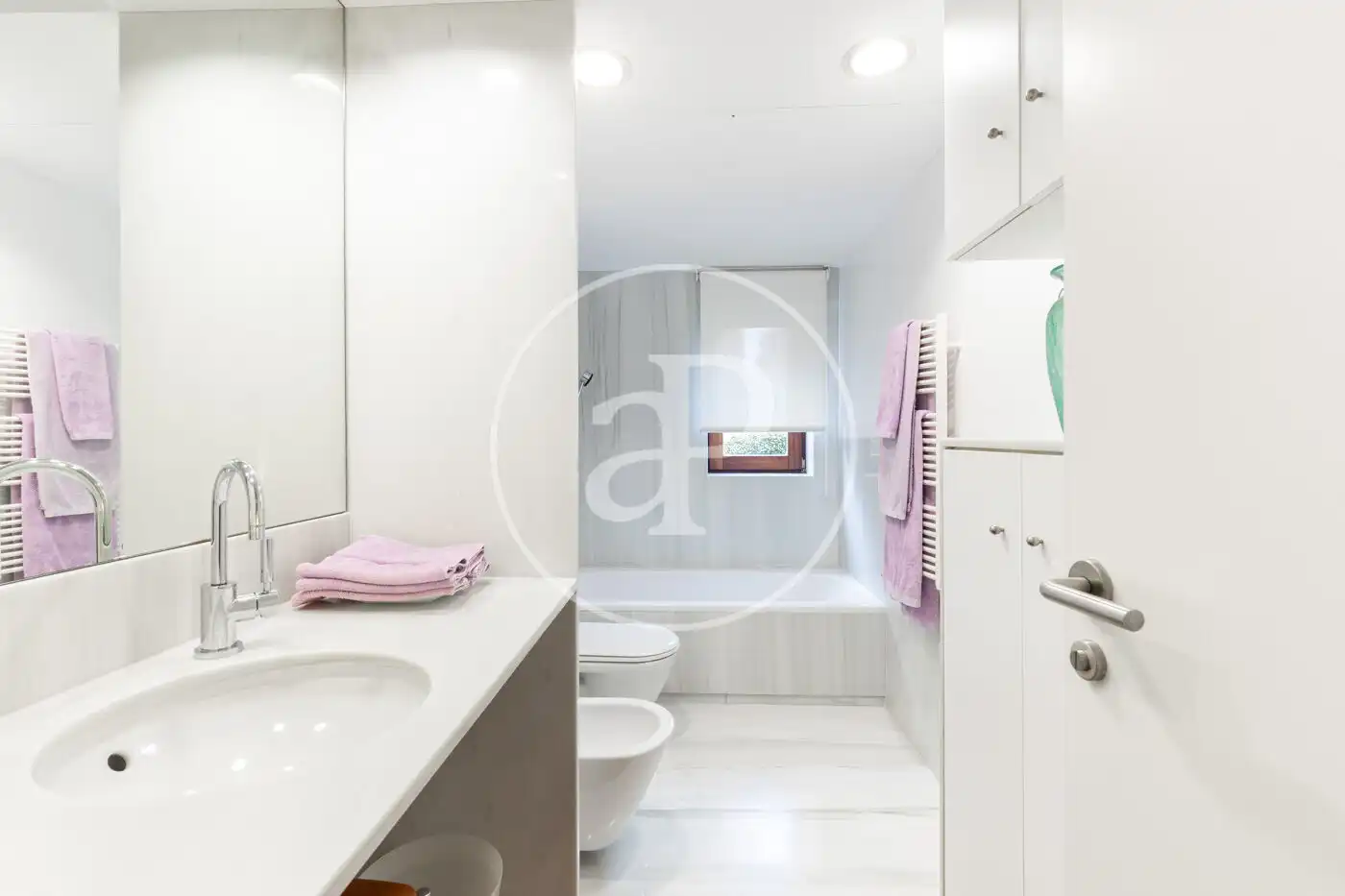 Bathroom of Houses for sale in Sant Cugat del Vallès  with Air Conditioner, Heating and Private garden