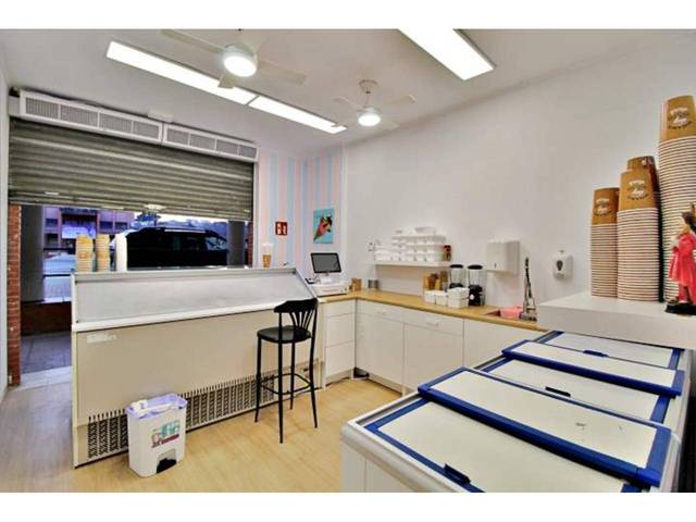 Local comercial en Alquiler en Plaza de la Vila en Polinyà