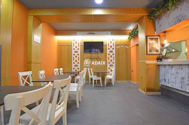 Local comercial en Venta en Calle Caupolicán nº de Cáceres en Centro