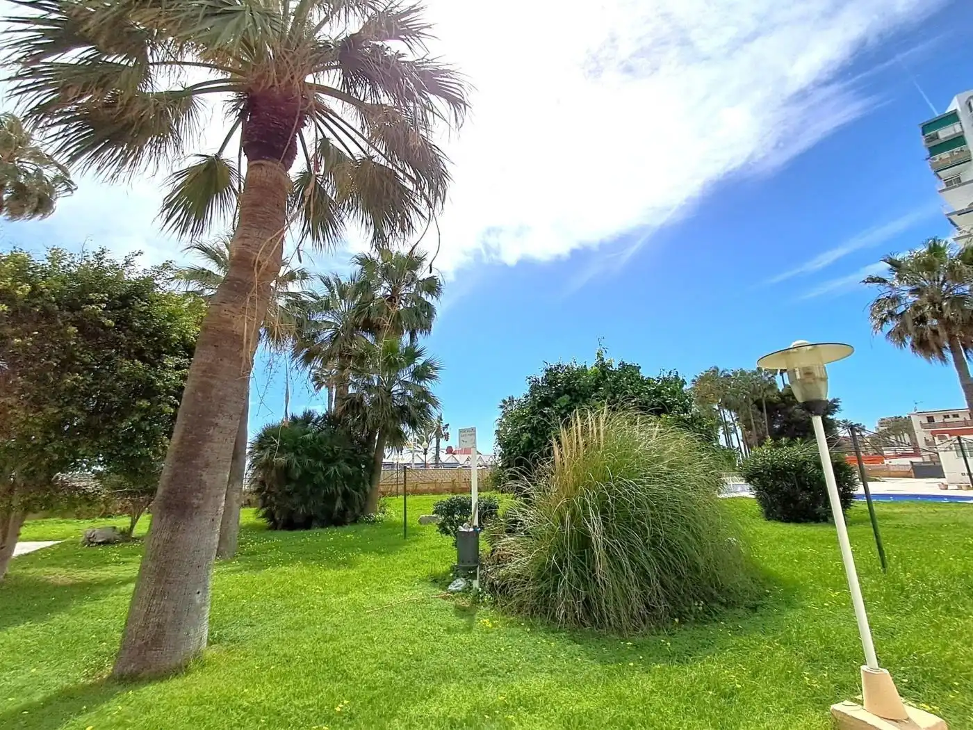 Jardí de Estudi en venda en Benalmádena amb Aire condicionat, Terrassa i Moblat