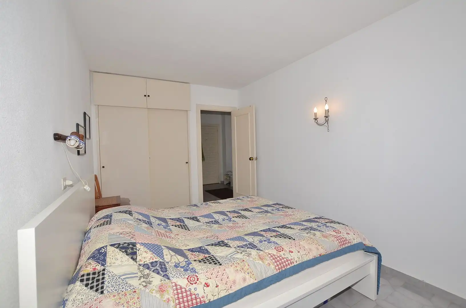 Habitación de Apartamento en venta en Benalmádena con Aire acondicionado, Terraza y Amueblado