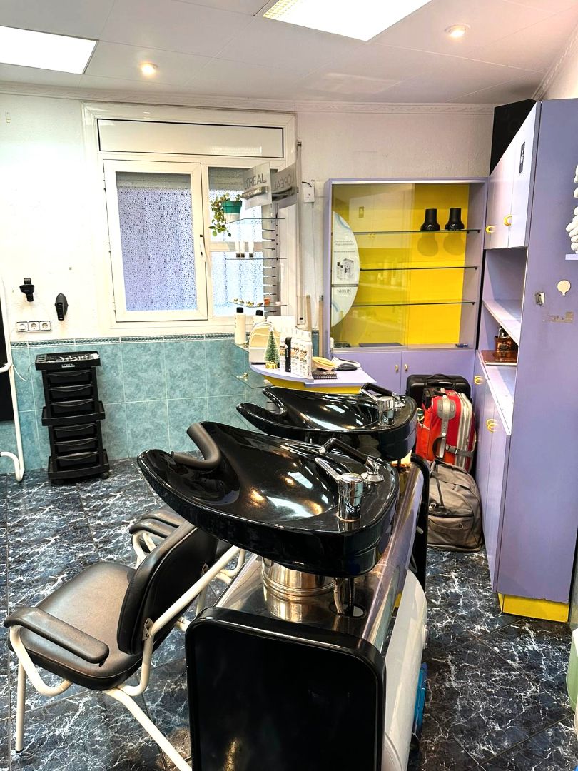 Exterior view of Premises to rent in Badalona  with Air Conditioner, Heating and Furnished