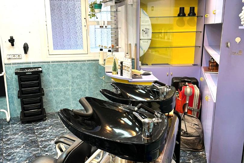 Photo 1 of Premises to rent in Carrer de Milà, 2, Puigfred, Barcelona