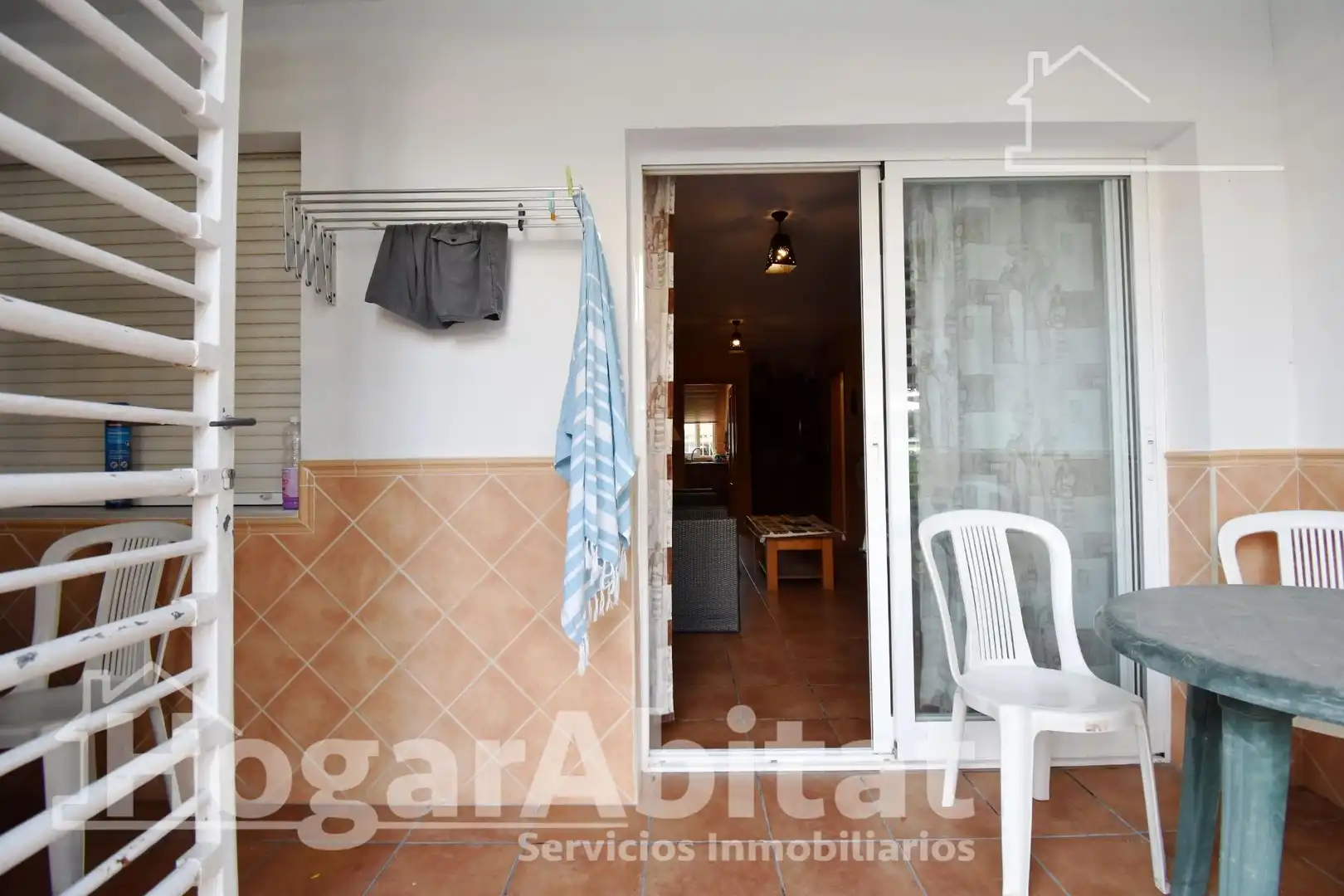 Dormitori de Pis en venda en Gandia amb Jardí privat, Terrassa i Piscina comunitària