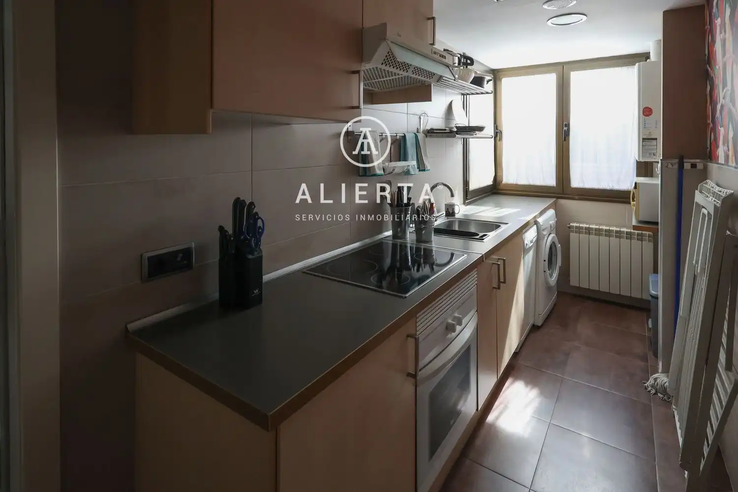 Kitchen of Flat for rent in Zaragoza  with Air Conditioner and Heating