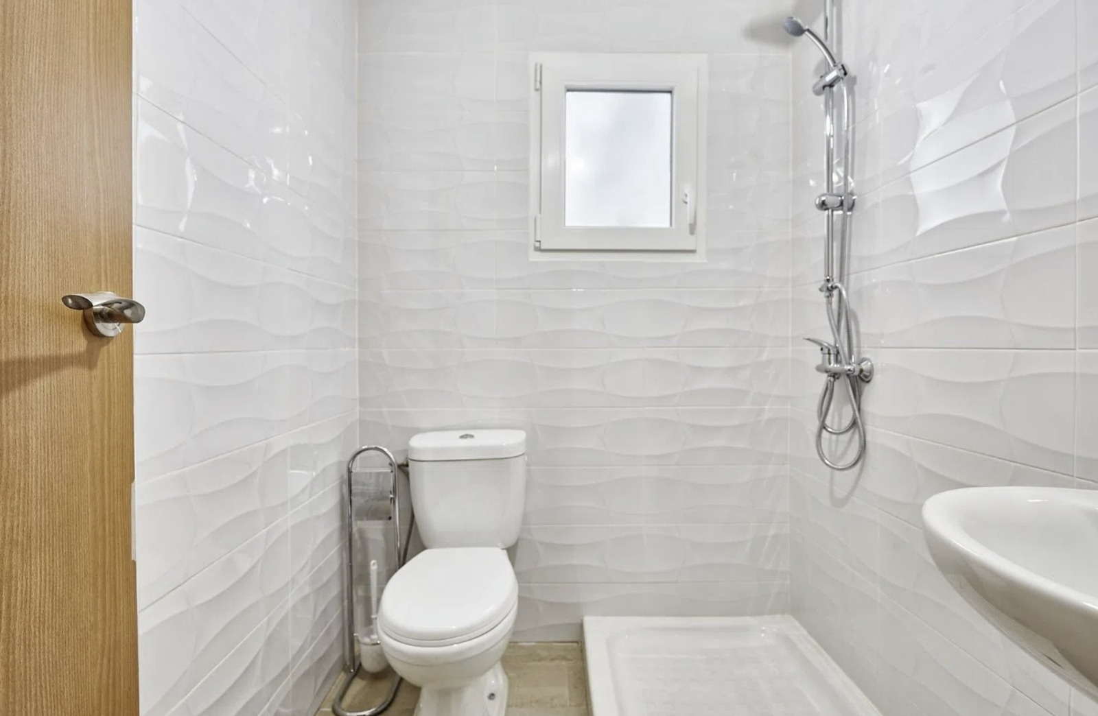 Baño de Piso en venta en Alicante / Alacant con Aire acondicionado y Amueblado