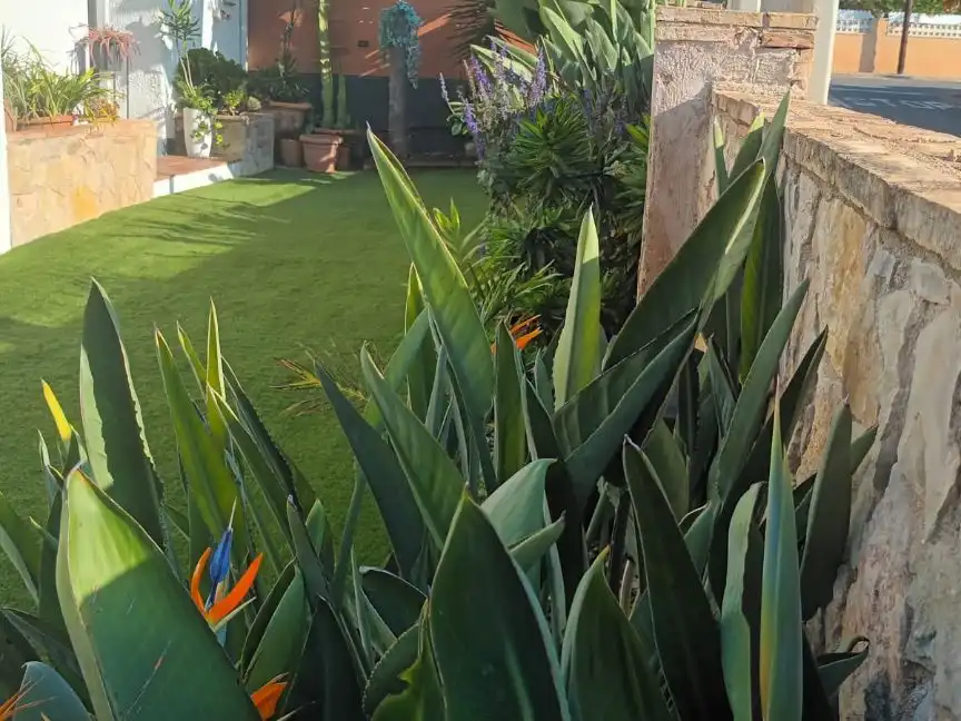 Casa a schiera con giardino in vendita a Carrer Santa Adela 4, imagen 5