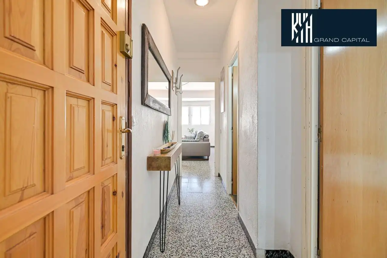 Flat for sale in Carrer Carrer Barcelona, imagen 2