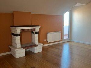 Wohnzimmer von Dachboden zum verkauf in Santovenia de Pisuerga mit Heizung, Parkett und Terrasse