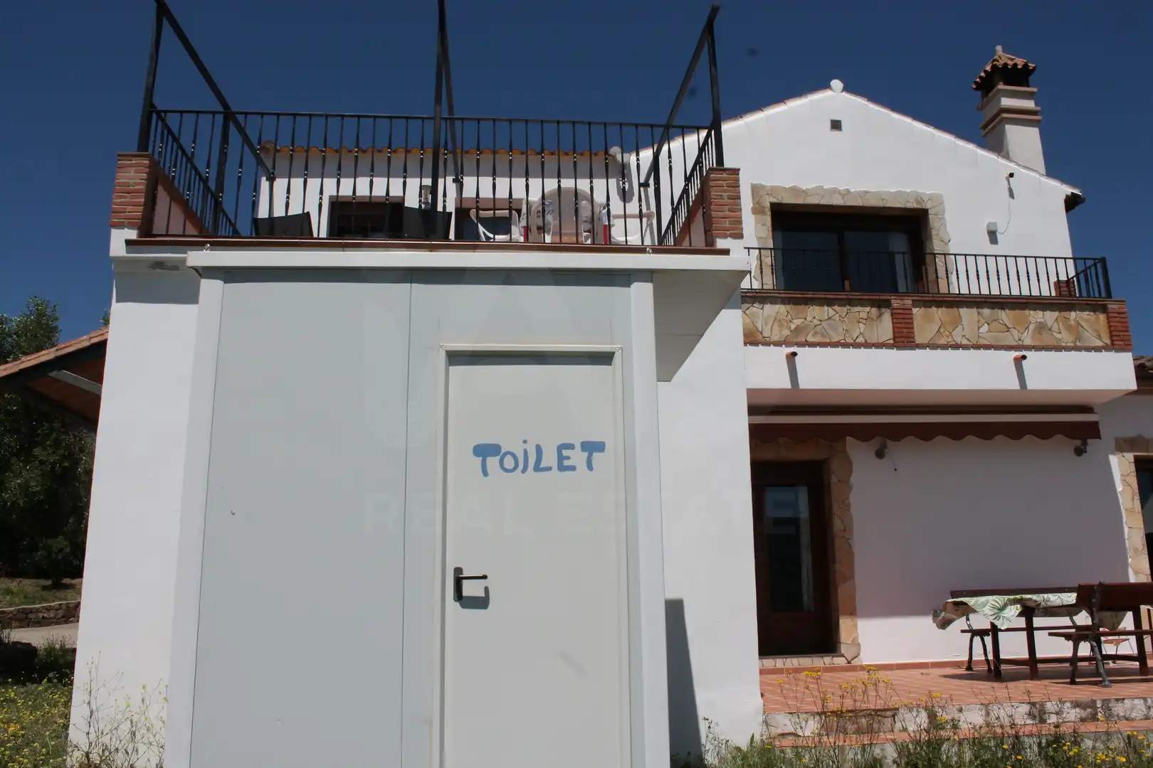 Vista exterior de Casa o xalet en venda en Cortes de la Frontera amb Aire condicionat, Calefacció i Terrassa