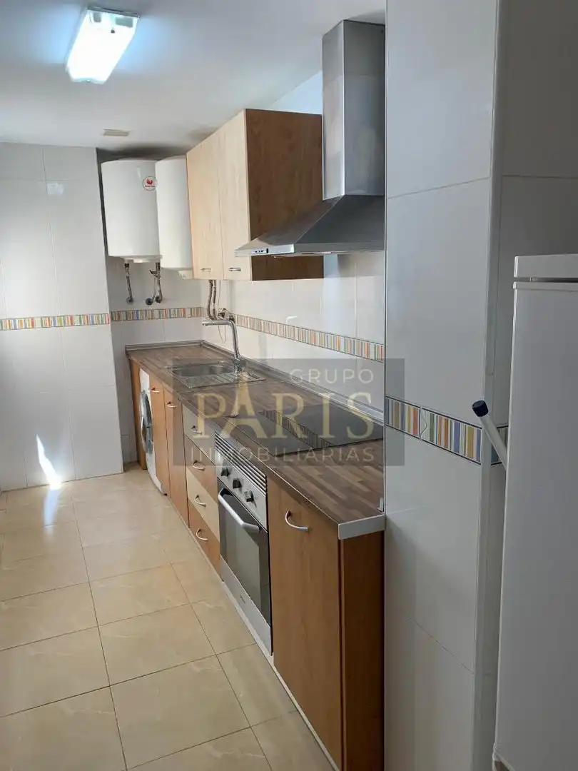 Cocina de Piso de alquiler en La Unión con Trastero y Amueblado