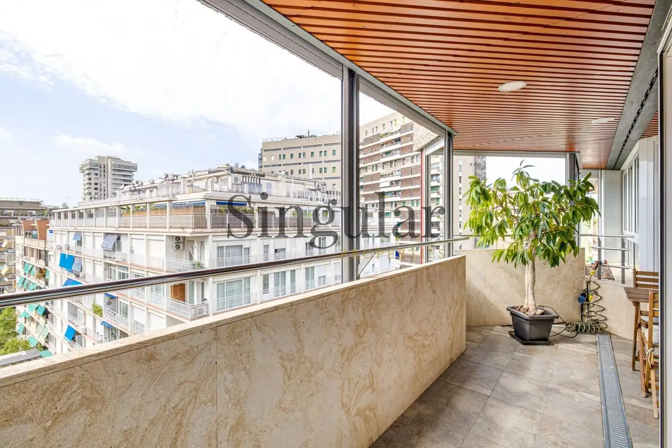 Terraza de Ático en venta en Barcelona con Calefacción, Parquet y Terraza