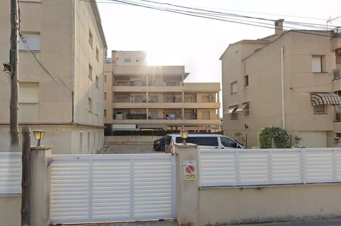 Außenansicht von Wohnung zum Verkauf in Cunit mit Terrasse