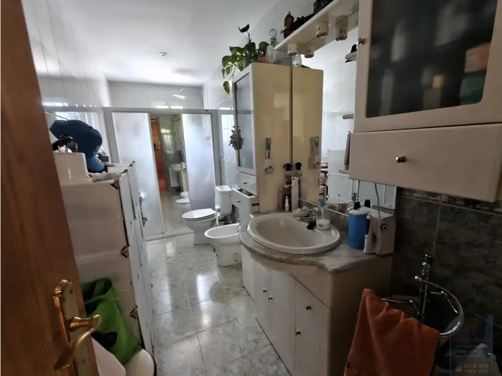 Bathroom of Houses for sale in Casarrubios del Monte  with Terrace and Furnished