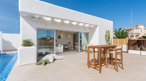 Foto 2 de Casa o chalet en venta en Calle Calle Santiago Pérez Soto, Las Lomas de Rame - Bahía Bella, Los Alcázares