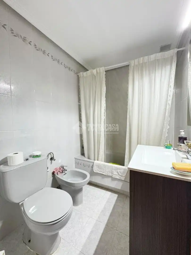 Baño de Piso en venta en Getafe con Aire acondicionado y Terraza