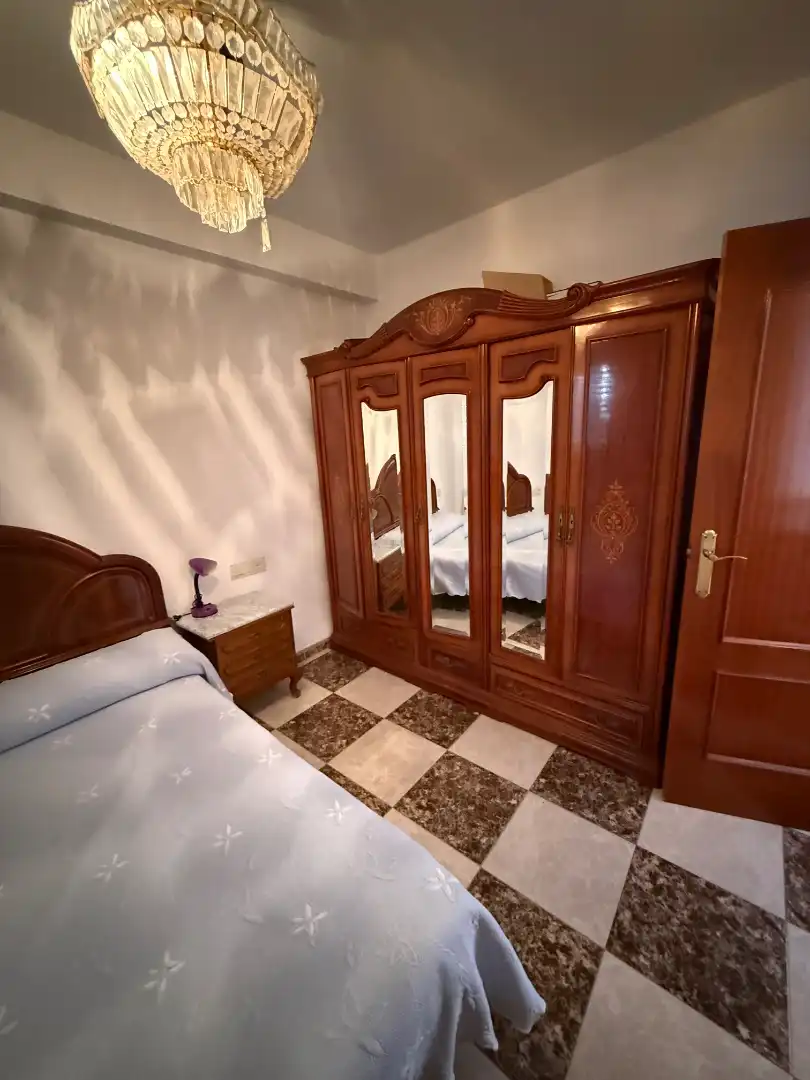 Flat with terrace to rent in Calle Cariñena, imagen 3