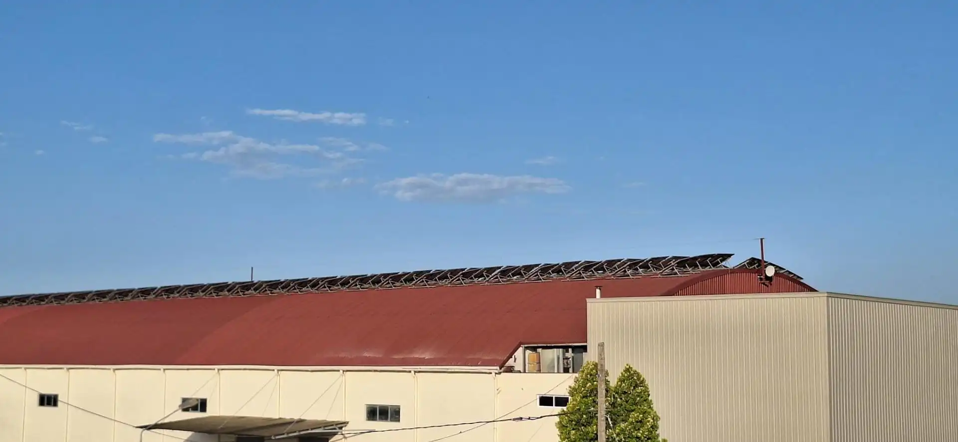 Vista exterior de Nau industrial en venda en Balaguer