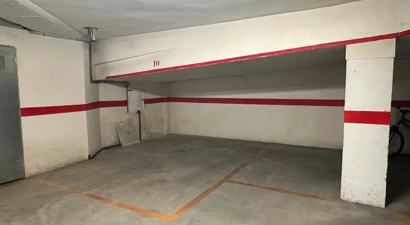 Aparcament en venda a Avenida Don Cristóbal Cantero