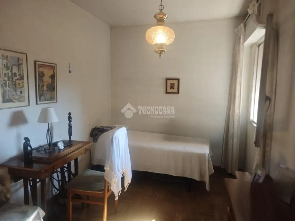 Dormitori de Pis en venda en Madrid amb Calefacció i Terrassa
