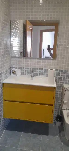 Bathroom of Flat for rent in Torrent  with Air Conditioner, Furnished and Oven