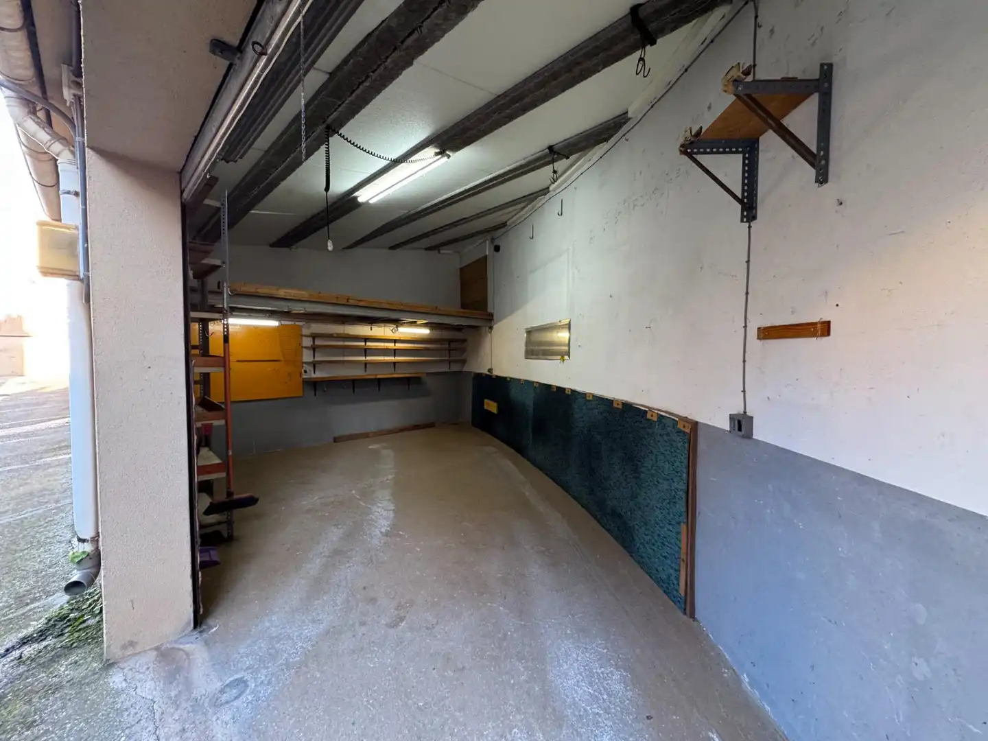 Garage zum Verkauf in Manresa