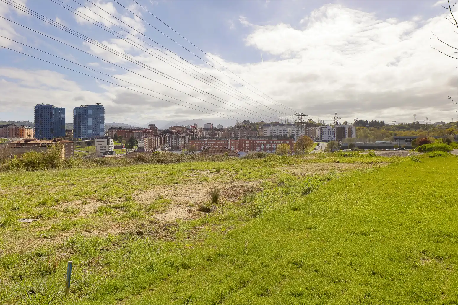 Terreno en venta en Oviedo - LG PONTON VAQUEROS, HUCA - La Cadellada