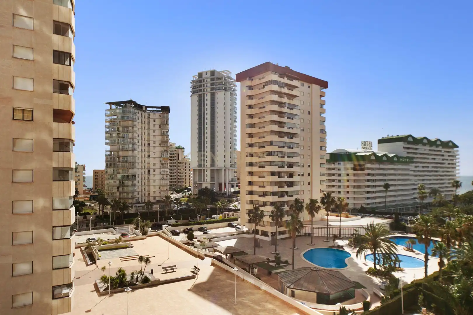 Vista exterior de Apartamento de alquiler en Calpe / Calp con Aire acondicionado, Lavadora y Microondas