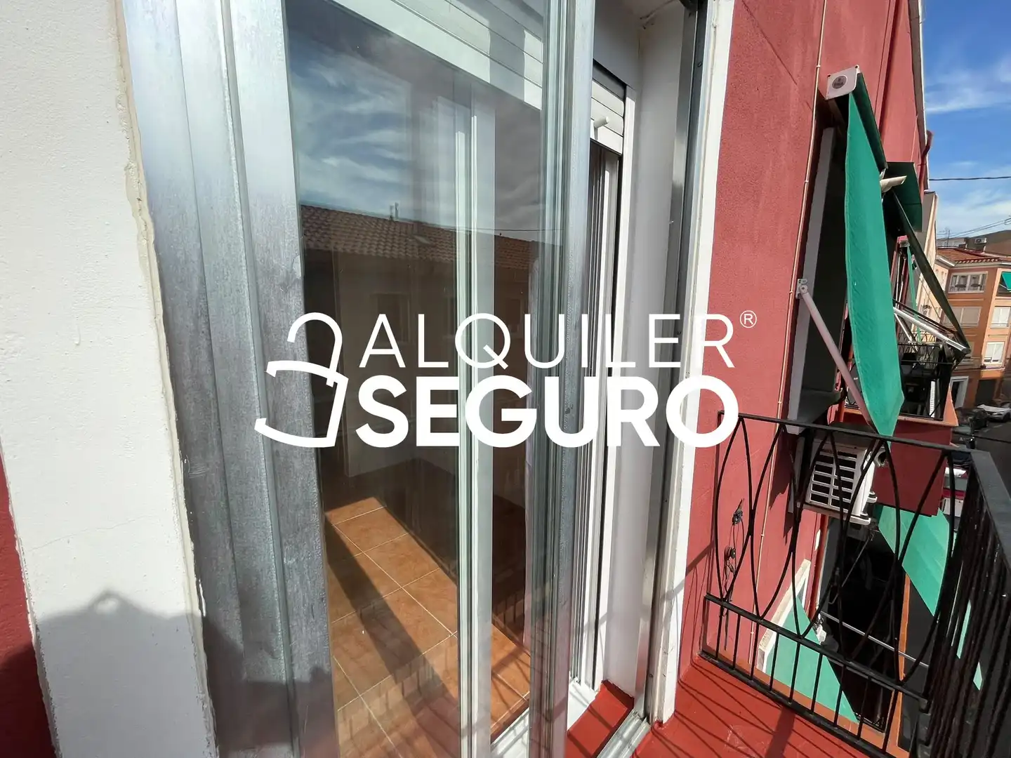 Flat for rent in Madrid  with Air Conditioner, Heating and Terrace