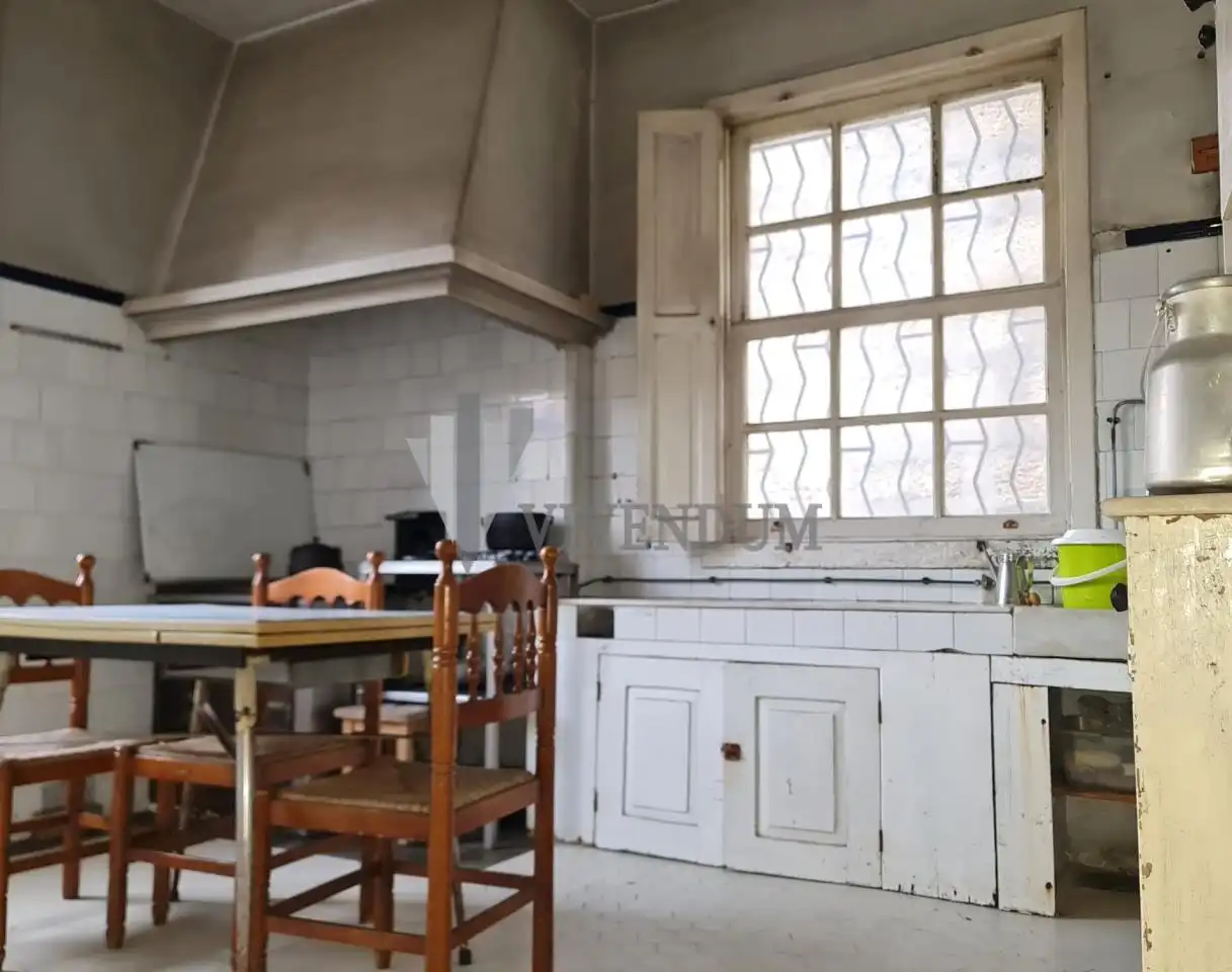 Kitchen of Buildings for sale in Vigo 