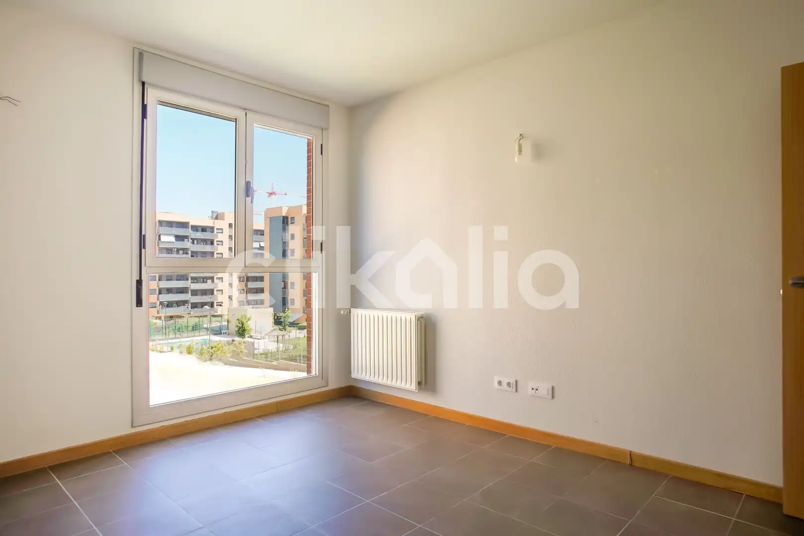 Habitación de Piso en venta en Tres Cantos con Calefacción, Trastero y Piscina