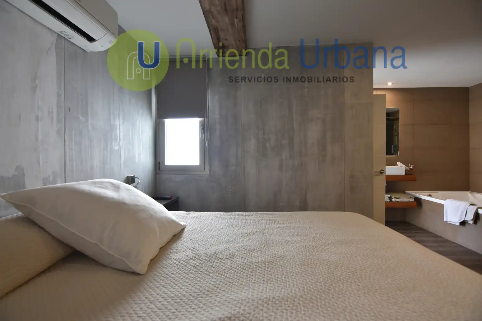 Habitación de Ático en venta en Elche / Elx con Terraza y Amueblado