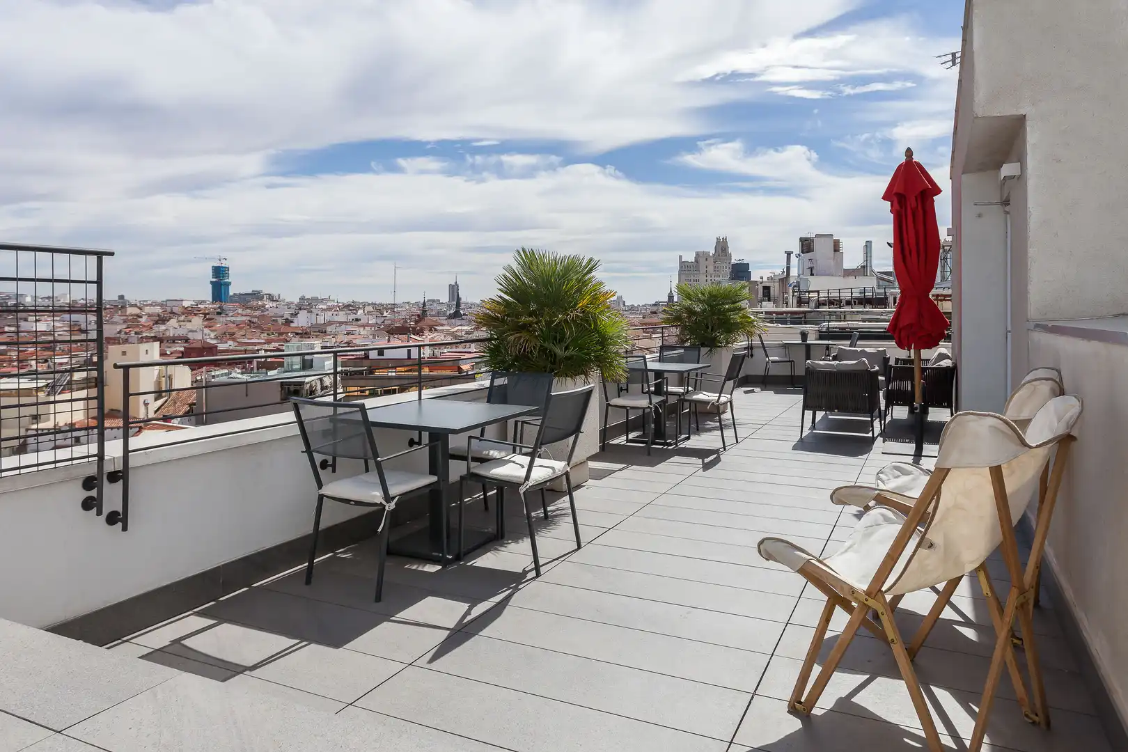 Terrassa de Apartament en venda en Madrid amb Aire condicionat, Calefacció i Piscina
