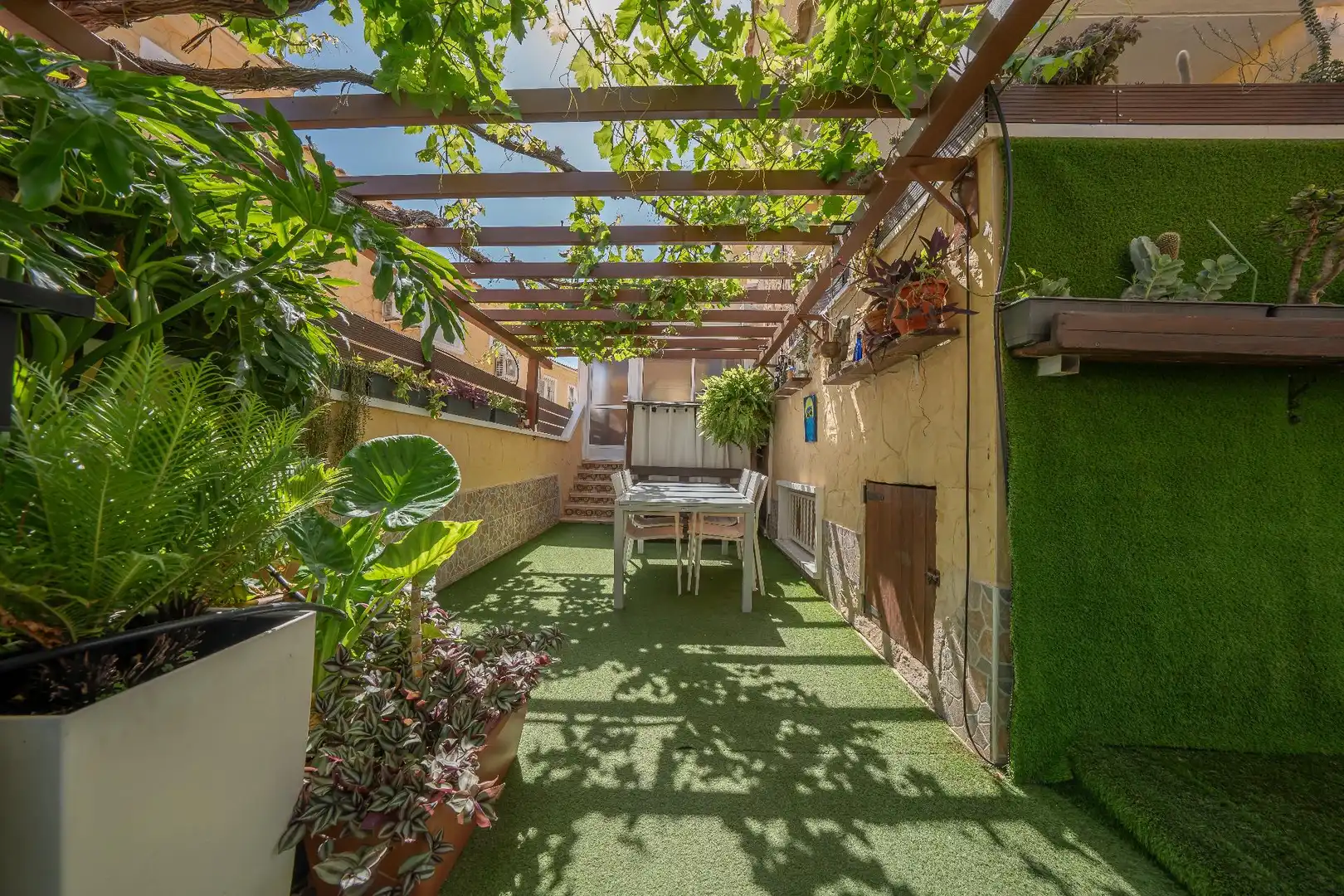 Terrassa de Casa adosada en venda en Torrevieja amb Piscina comunitària