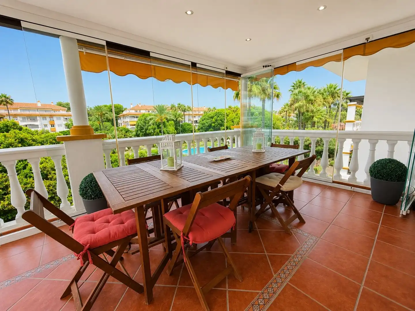 Terrassa de Apartament de lloguer en Marbella amb Calefacció, Jardí privat i Piscina comunitària