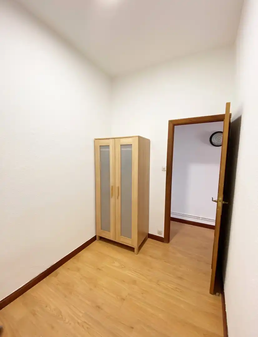 Habitación de Piso en venta en Madrid con Calefacción, Amueblado y Horno