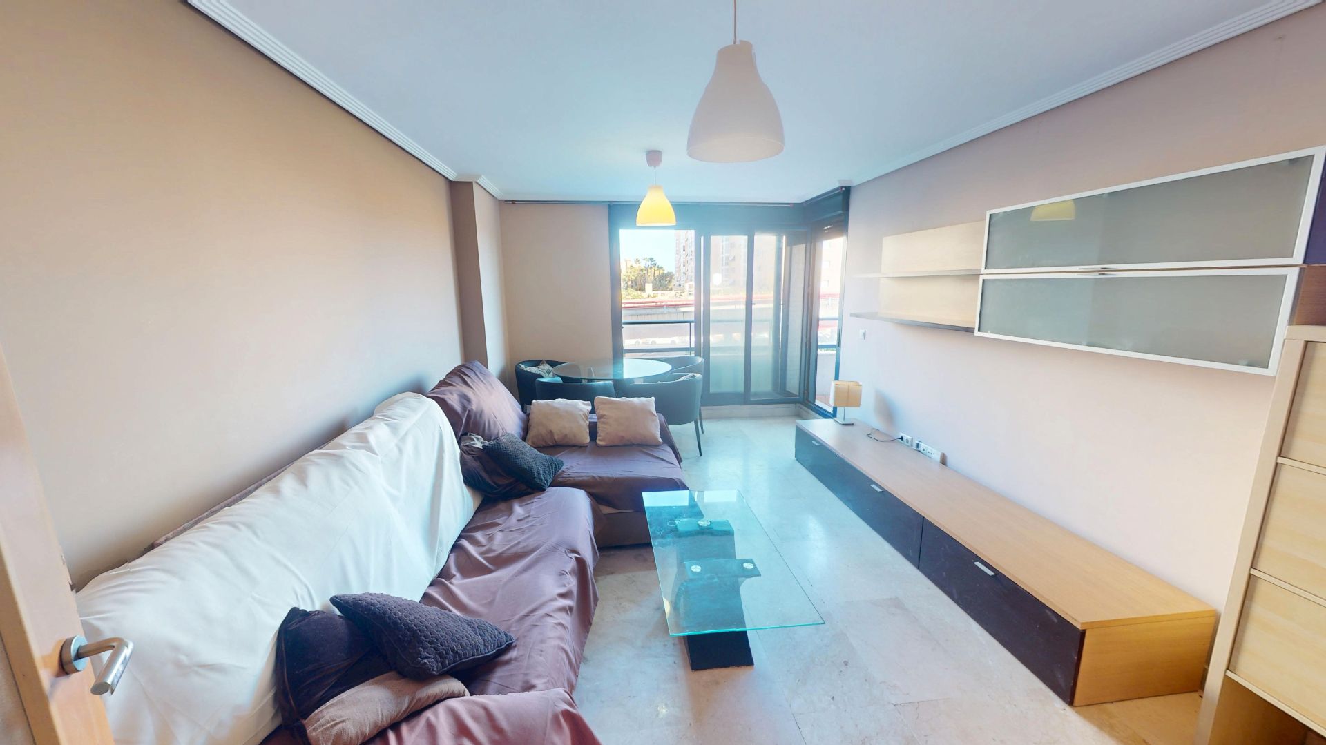 Sala d'estar de Pis en venda en Alicante / Alacant amb Calefacció, Moblat i Rentadora
