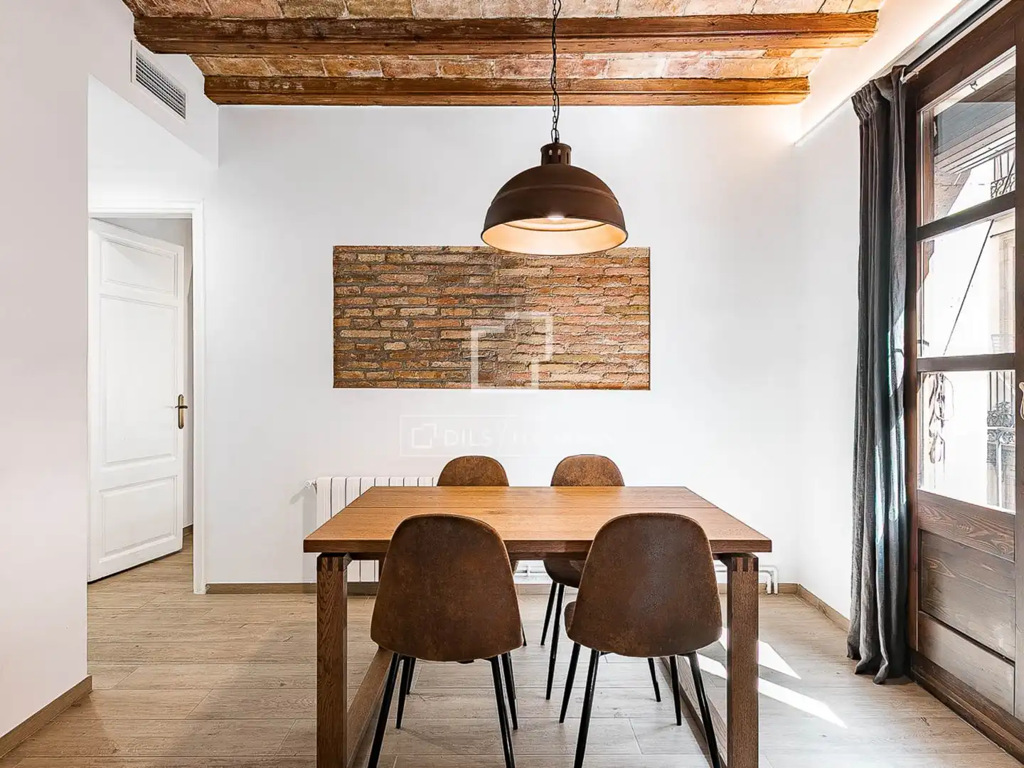 Dining room of Flat for sale in Barcelona  with Air Conditioner, Heating and Furnished