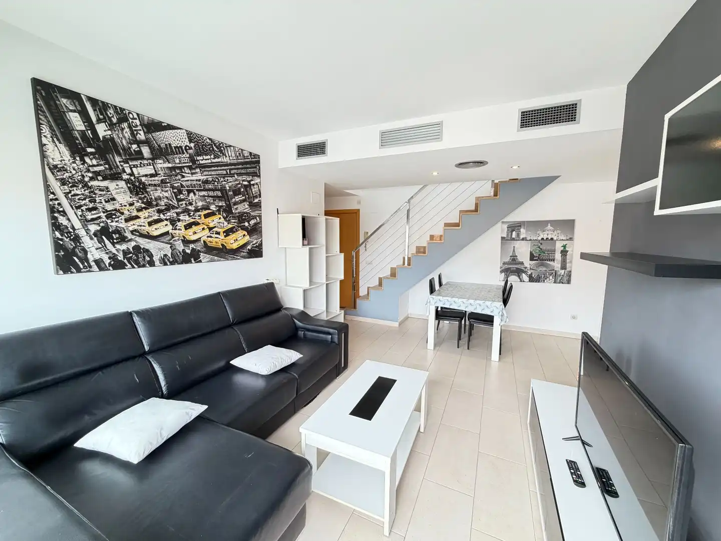 Sala d'estar de Pis en venda en Tortosa amb Aire condicionat, Calefacció i Terrassa