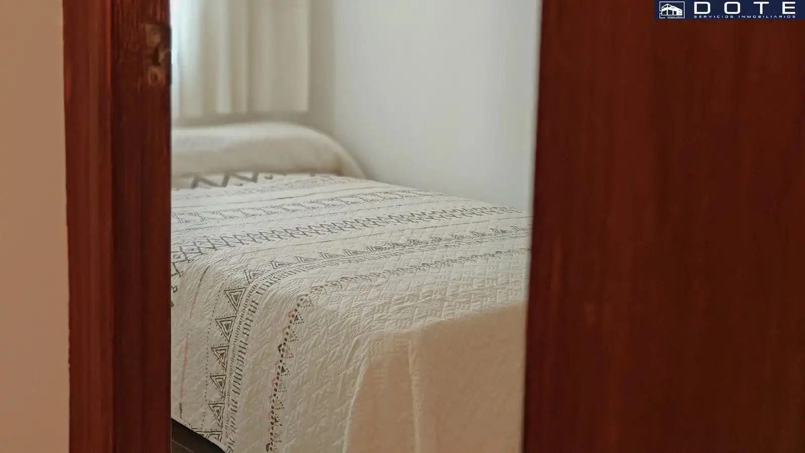 Habitación de Casa adosada en venta en Creixell con Terraza, Trastero y Alarma