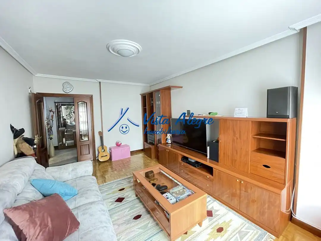 Sala de estar de Piso en venta en Haro con Calefacción, Parquet y Terraza