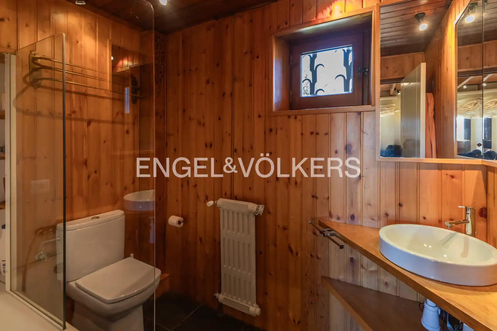 Baño de Casa o chalet en venta en Bolvir con Calefacción, Jardín privado y Parquet