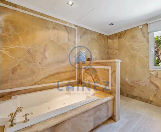Apartamento con terraza en venta en Milla de Oro, imagen 6
