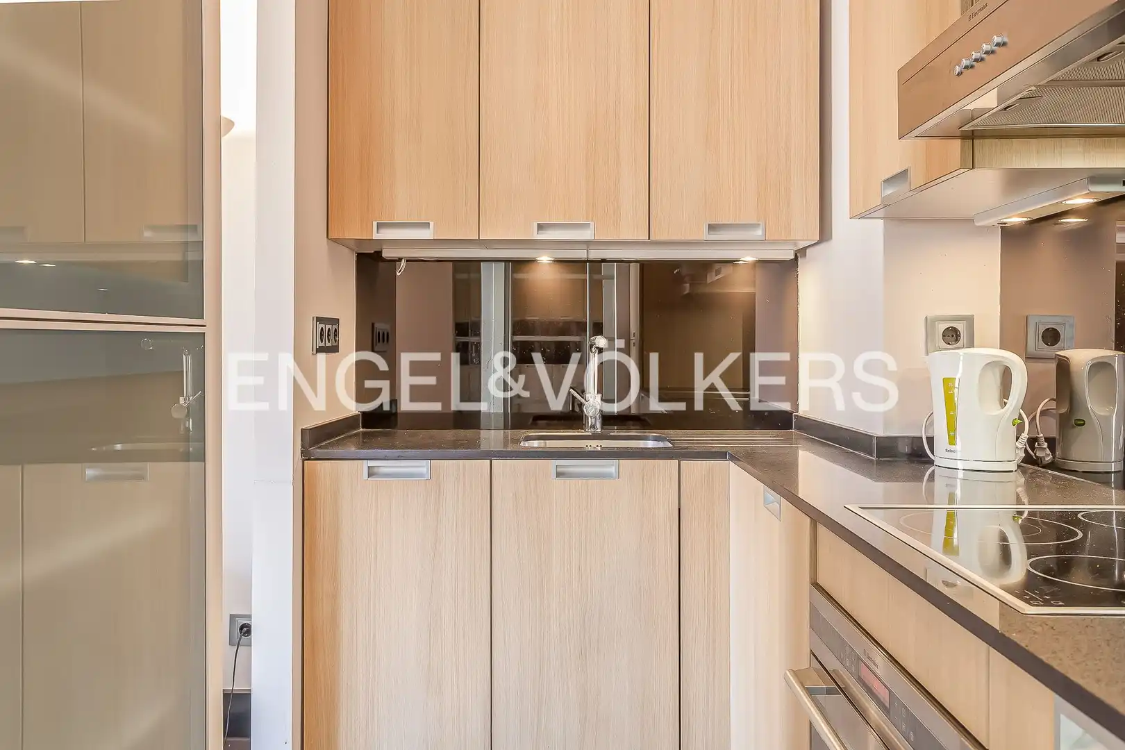 Küche von Wohnung zur Miete in Madrid mit Klimaanlage, Heizung und Balkon