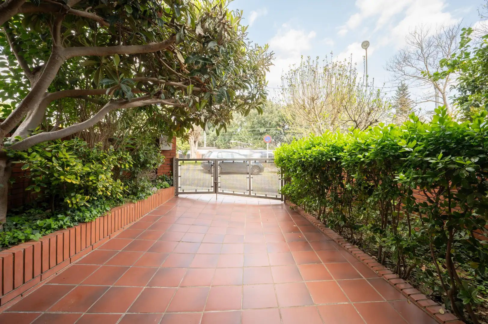 Garten von Einfamilien-Reihenhaus zum Verkauf in Sant Cugat del Vallès mit Klimaanlage, Heizung und Privatgarten