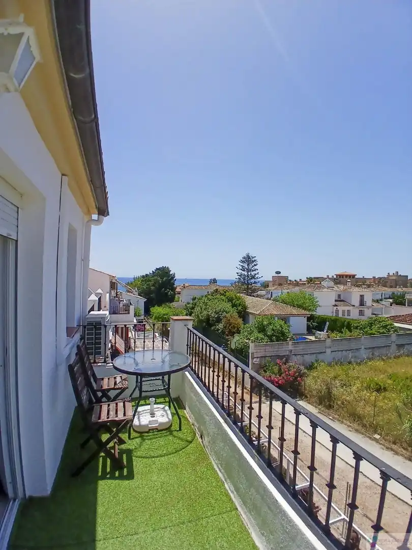 Außenansicht von Maisonette zum Verkauf in Estepona mit Klimaanlage, Terrasse und Möbliert
