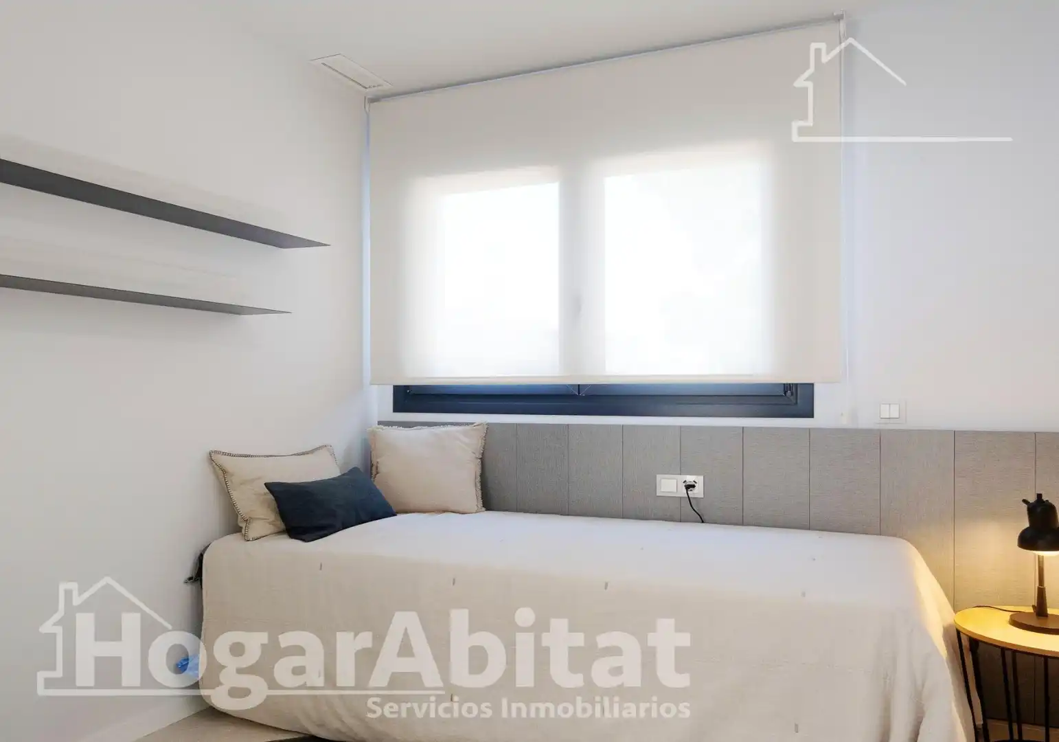 Habitación de Piso en venta en Dénia con Calefacción, Jardín privado y Terraza
