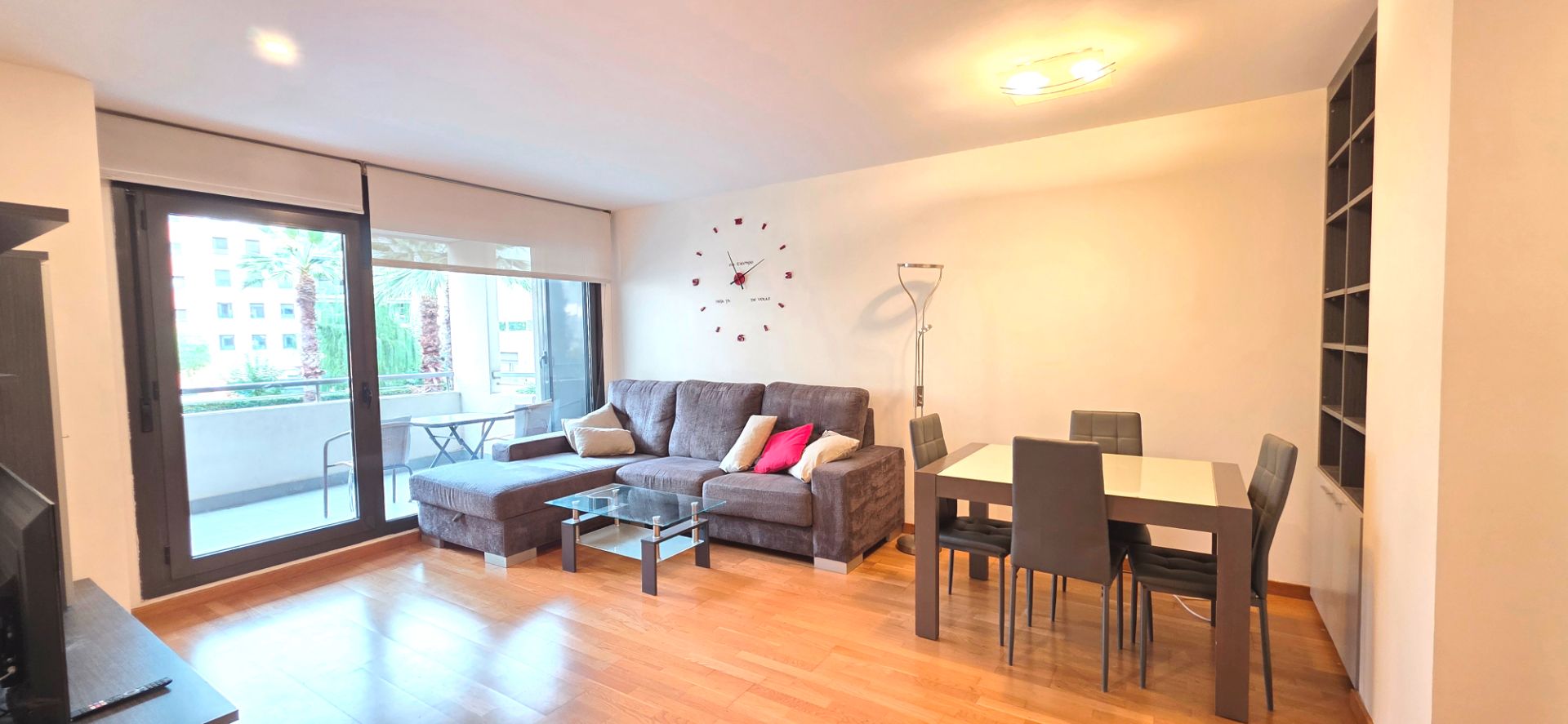 Living room of Flat for sale in  Barcelona Capital  with Air Conditioner, Heating and Parquet flooring