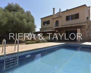 Piscina de Casa adosada en venda en Sant Llorenç des Cardassar